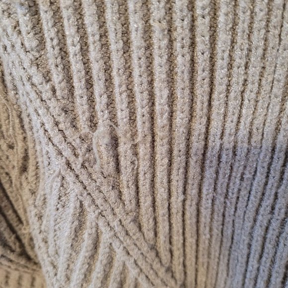 Bubble Soft Sweater - Picture 8 of 9